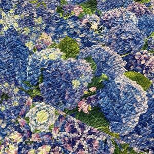 Handmade Floral Quilt 70×58 Hydrangea Cotton Blend Machine Quilted Cottage Decor